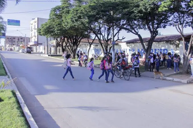 Categoria, que estava paralisada desde o último dia 8 de fevereiro, emitiu comunicado informando que deve retornar ao trabalho nesta quarta-feira,13