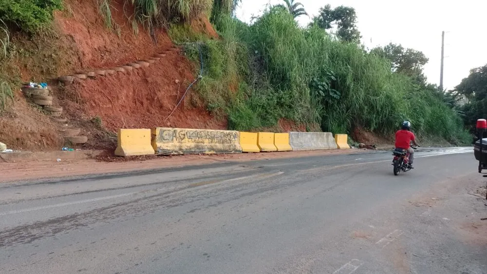 Trânsito foi liberado no local