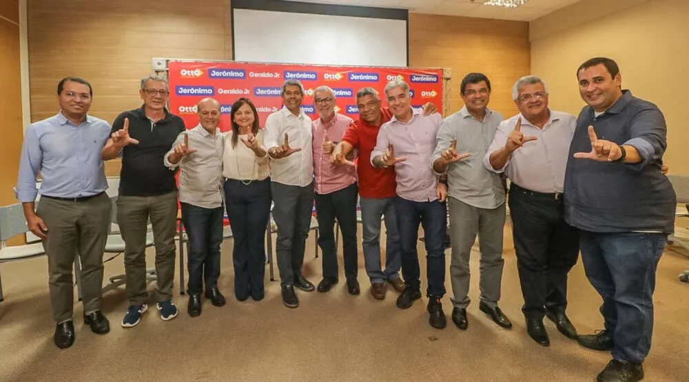 Integram a aliança na Bahia: PT, PSD, MDB, PSB, PC do B, Avante, Patriota e PV