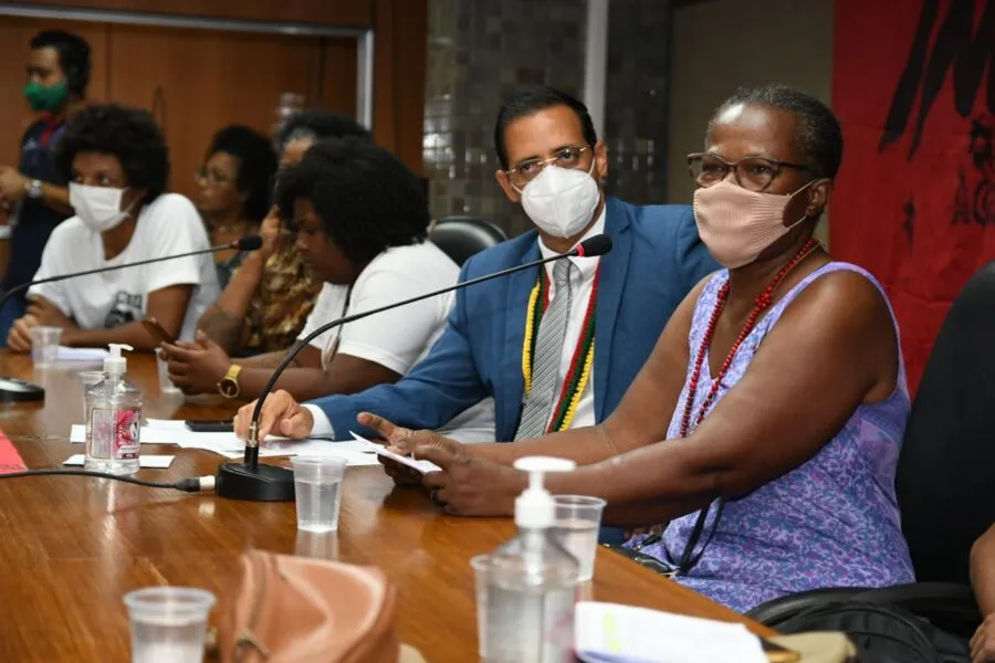 A audiência pública foi realizada para discutir o Dia Estadual de Luta Contra o Genocídio dos Jovens Negros e Periféricos no Estado da Bahia