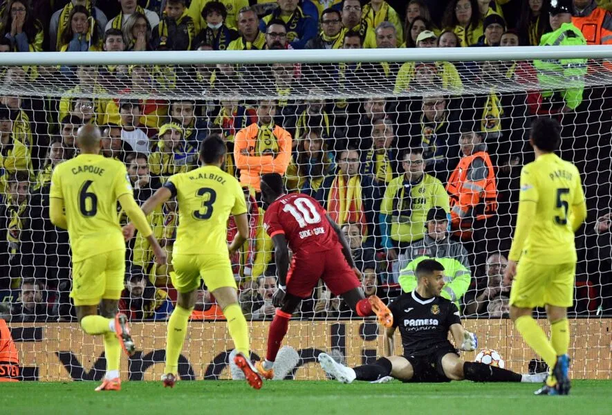 Sadio Mané marcou o segundo gol do time inglês na vitória sobre o 'Submarino Amarelo'