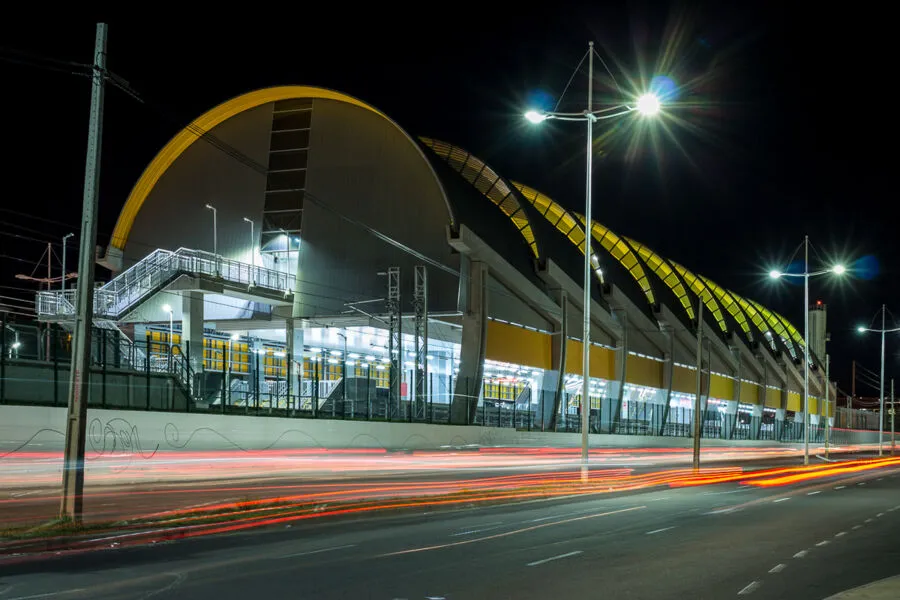 A Prefeitura pretende criar novos pontos de táxis em todas as estações de metrô da cidade