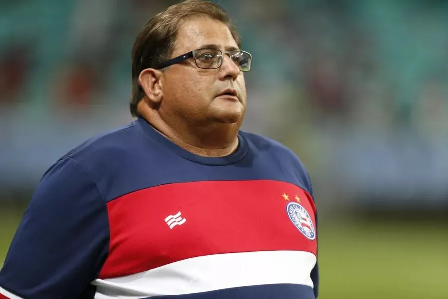 O treinador do Bahia, Guto Ferreira