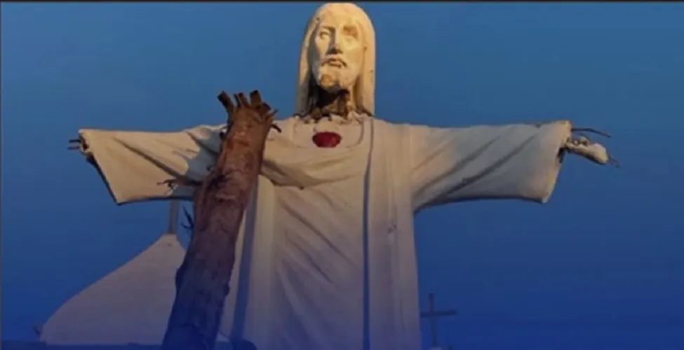 Imagem fica localizada no centro da cidade de Prado, sul da Bahia