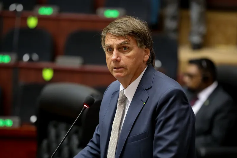 No governo Bolsonaro, descontada a inflação, o salário mínimo cairá de R$ 1.213,84 para R$ 1.193,37