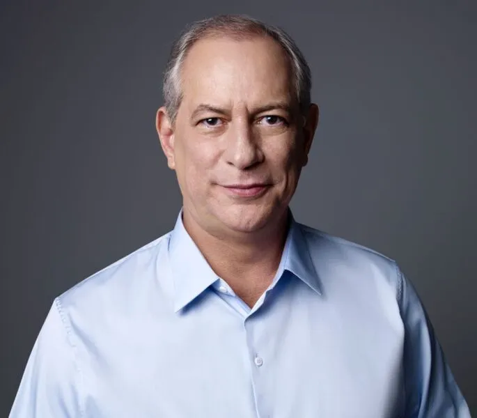 Ciro disse que vai fazer a  #CIROGAMES direto de casa