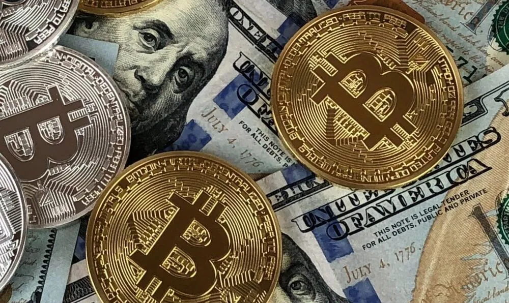 O mercado de criptomoedas perdeu quase US$ 300 bilhões nos últimos dias