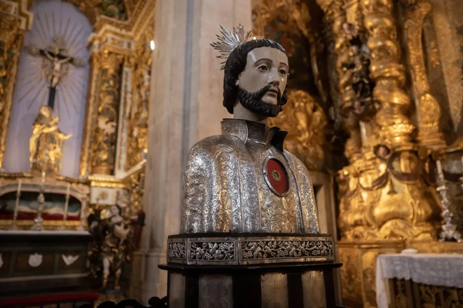 Busto de S. Francisco Xavier será carregado em procissão