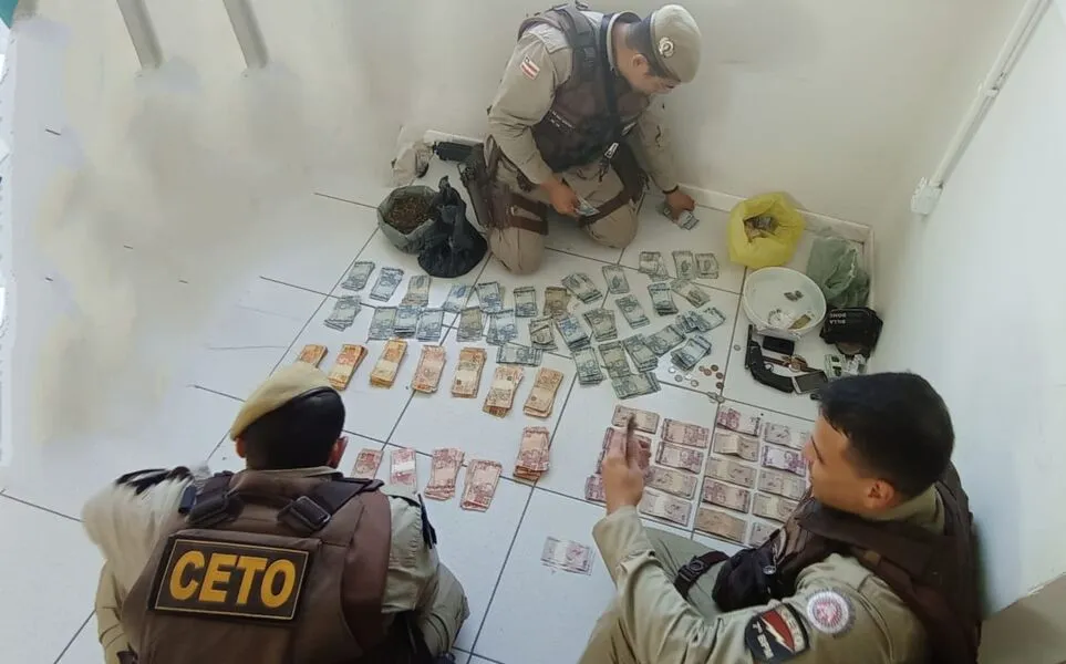 Tarifas do pedágio eram de R$ 2 para pessoas a pé, R$5 para passagem de moto e R$10 para passagem de carro