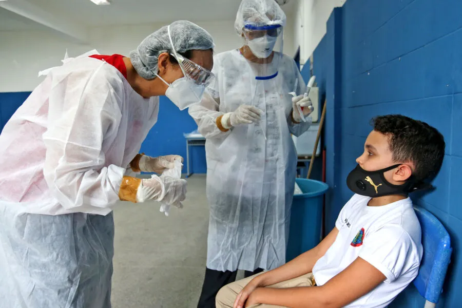 Segundo Sesab, mais de 333 mil casos de covid estão sob investigação