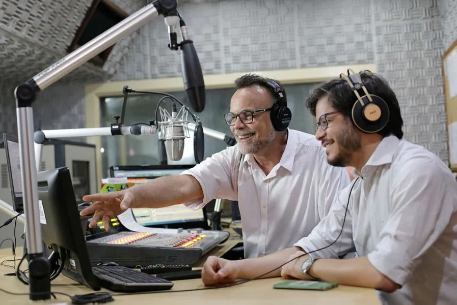 Apresentadores Jefferson Beltrão e Fernando Duarte