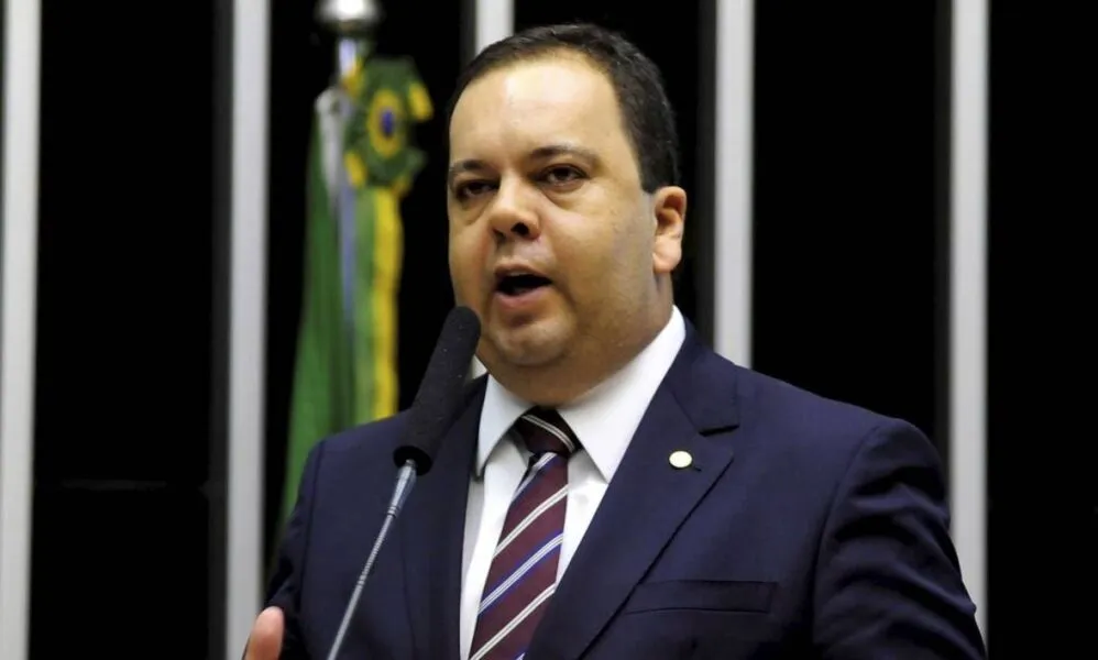 Elmar Nascimento (União) apresentará um novo relatório ainda hoje