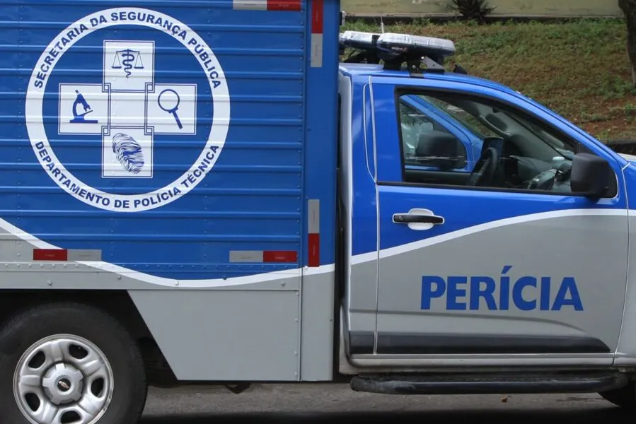 O Departamento de Polícia Técnica (DPT) foi acionado para fazer a remoção dos corpos