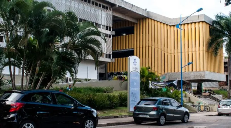 A Faculdade de Comunicação da UFBA alertou que esta semana aconteceram duas situações que deixaram os estudantes da Facom em estado de insegurança