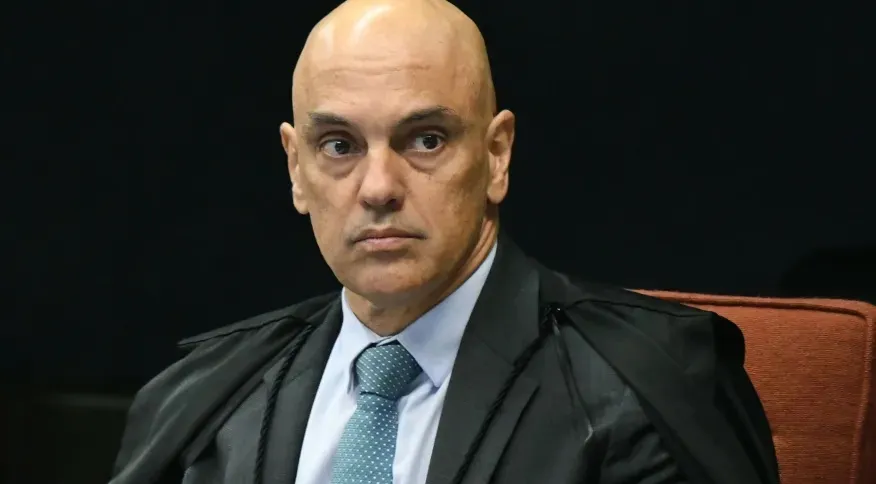 Alexandre de Moraes determinou o bloqueio das contas das redes sociais ligadas à sigla