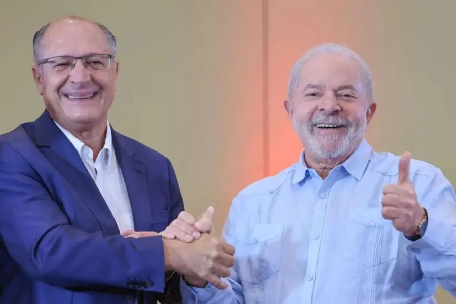Geraldo Alckmin (PSB) e Luiz Inácio Lula da Silva (PT) formam a chapa que lidera as pesquisas de intenções de votos