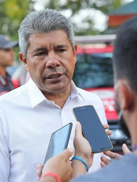 Jerônimo acredita que polarização nacional vai interferir na disputa estadual.