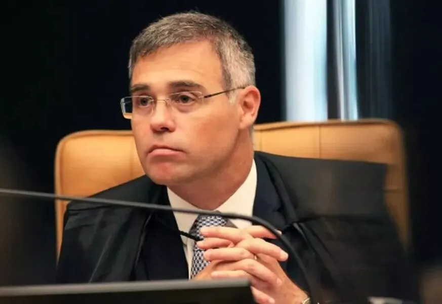 André Mendonça terá que decidir qual base de cálculo será usada para cobrança de ICMS do diesel.