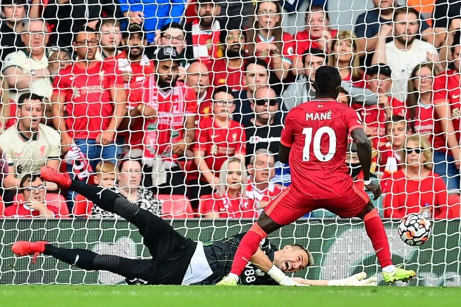 Mané pode substituir no ataque do Bayern o polonês Robert Lewandowski