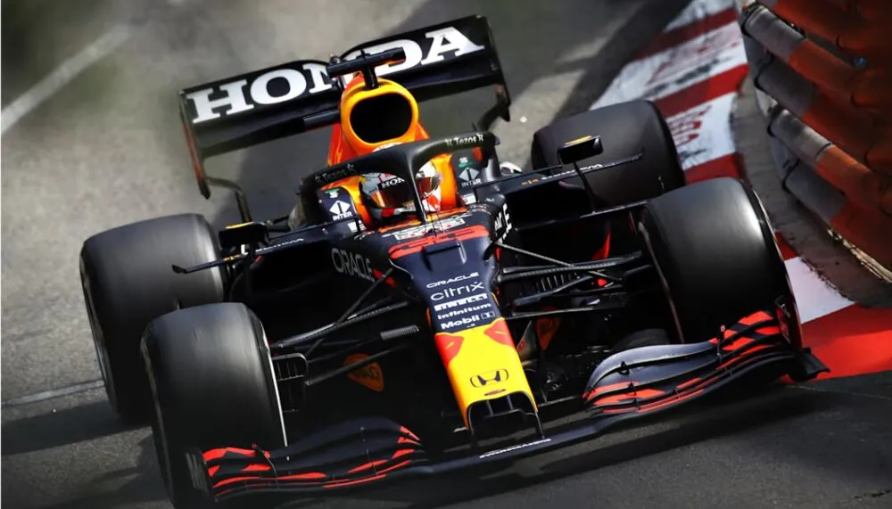 Imagem ilustrativa da imagem Max Verstappen larga na frente no GP do Canadá