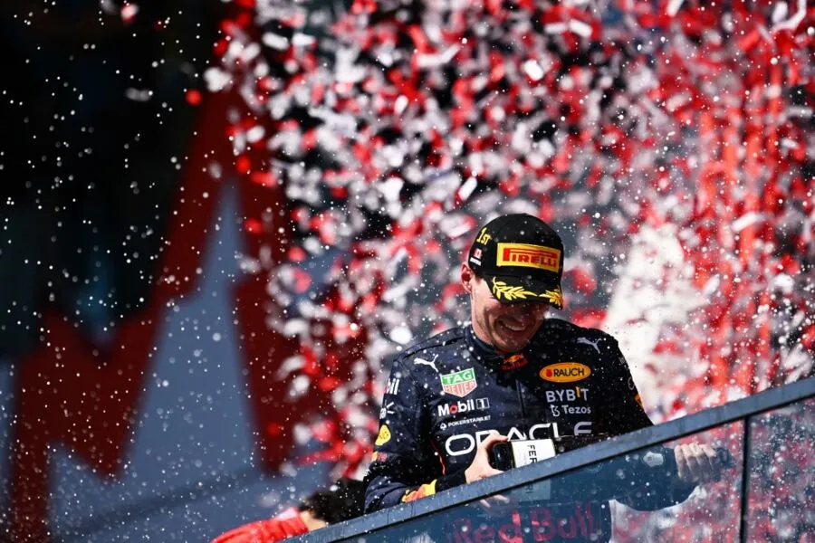 Imagem ilustrativa da imagem Max Verstappen supera Sainz e vence o GP do Canadá