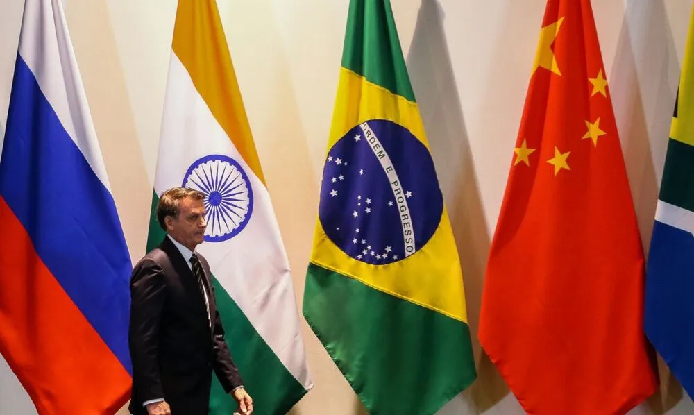 Bolsonaro se reunirá com os outros líderes de países do bloco, de forma remota