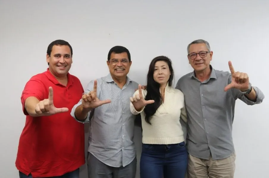 No encontro, os líderes partidários também falaram sobre a importância participação dos movimentos populares na campanha de Lula