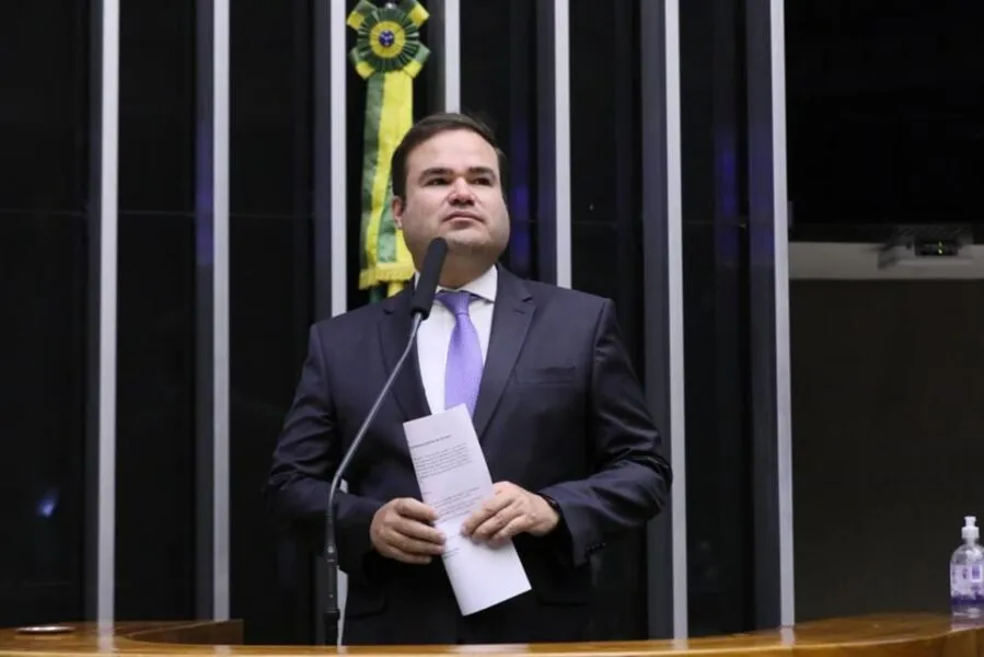 O Congresso precisa realmente se apresentar como fator preponderante da discussão sobre política de preços da Petrobras