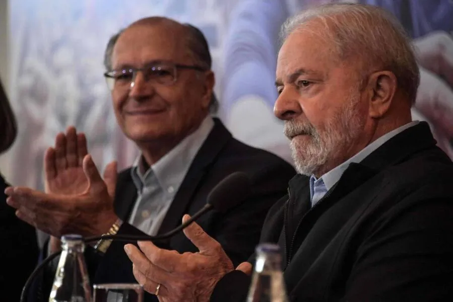 Lula e Alckmin durante jantar