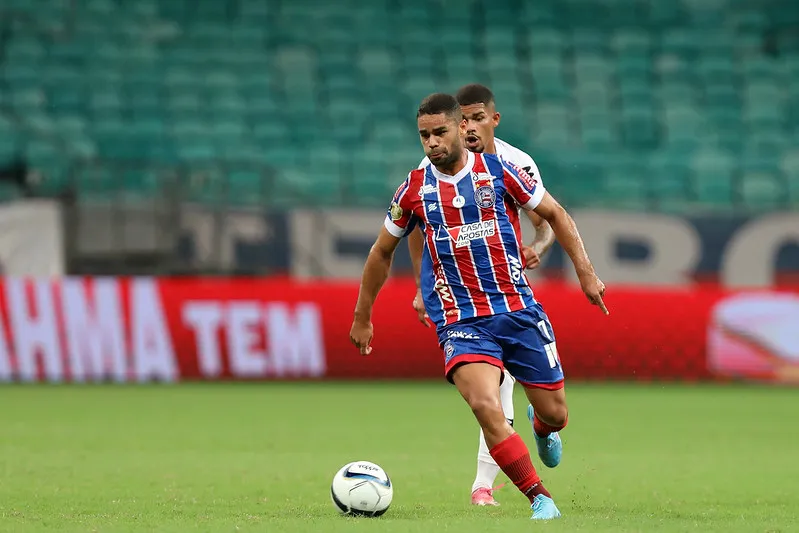 Atacante marcou sete gols com a camisa do Esquadrão