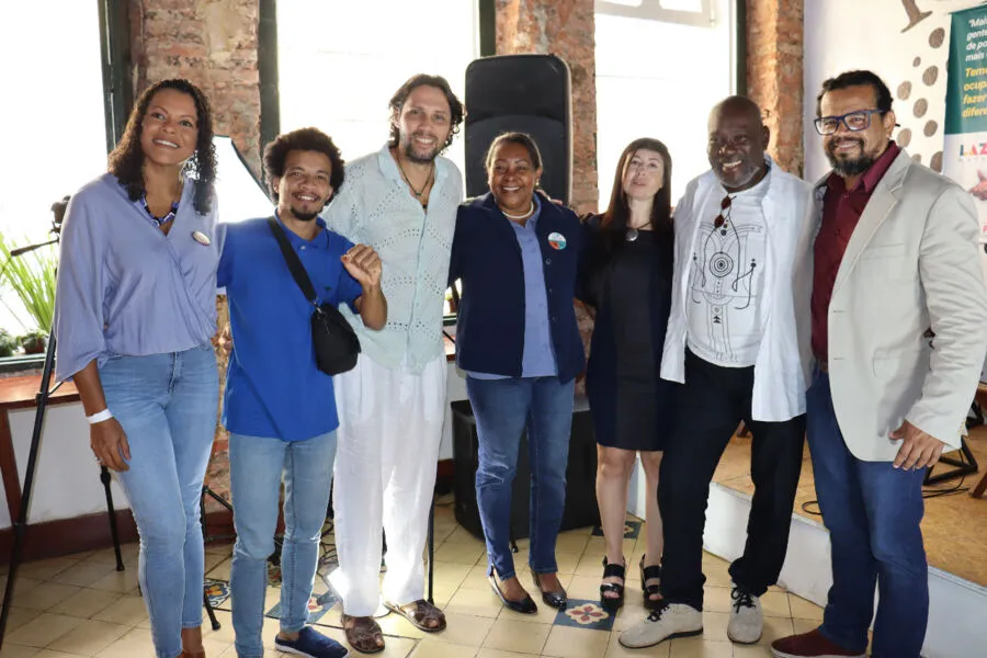 Lazzo Matumbi recebeu apoio de militantes e artistas no lançamento de sua pré-candidatura