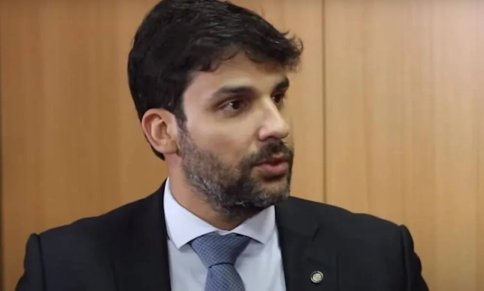 "É gritante a força popular esmagadora do presidente Bolsonaro", disse Porciuncula