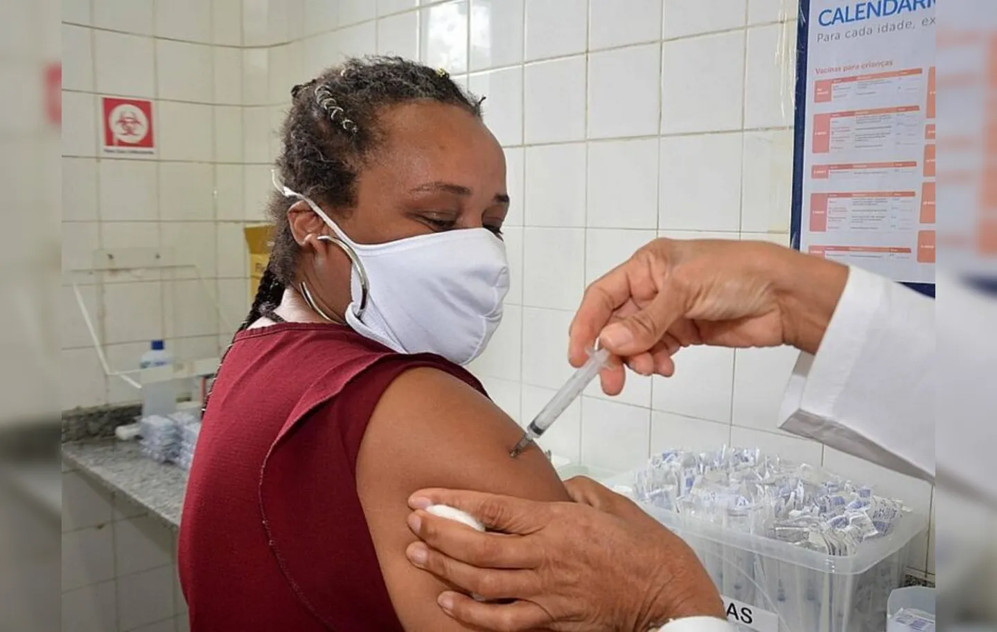 Secretaria Municipal da Saúde ainda não informou com qual público a vacinação será retomada
