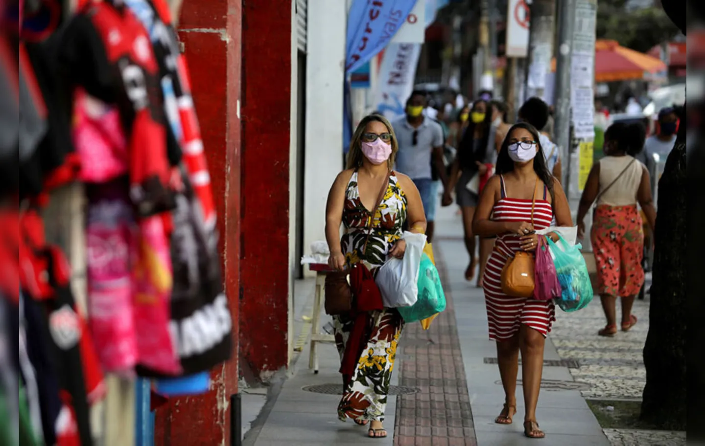 Na Bahia, o governador Rui Costa ainda não decidiu liberar o uso de máscaras
