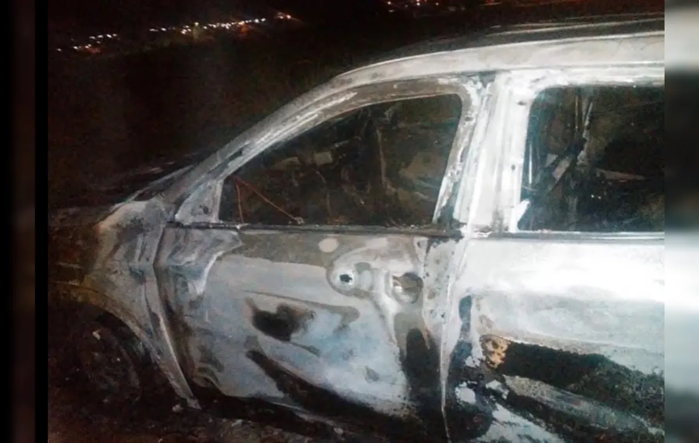 O carro foi encontrado em uma área residencial, na cidade de Luís Eduardo Magalhães