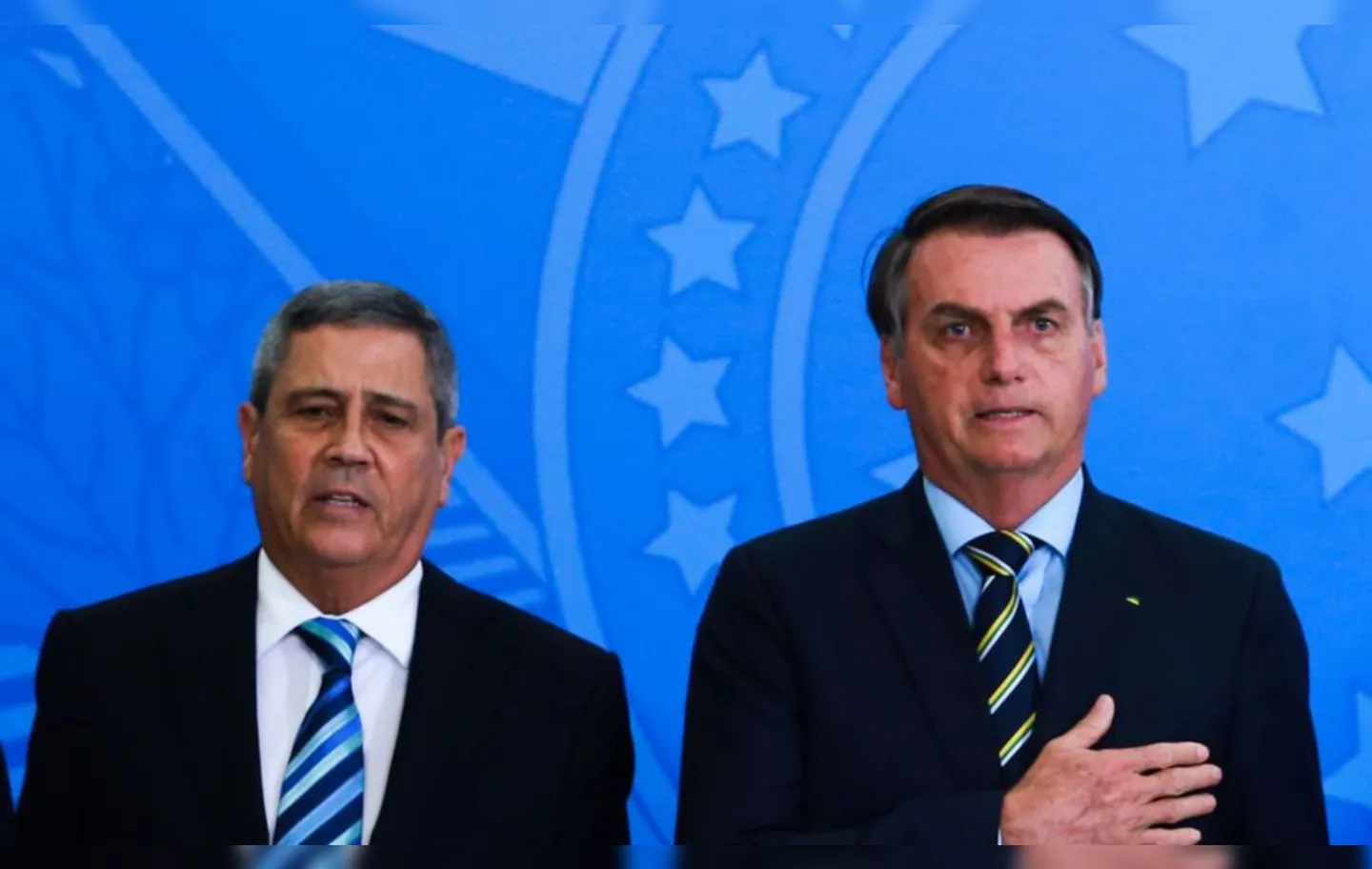 Na mesma edição extra do Diário Oficial da União, Braga Netto teve publicada sua nomeação como assessor especial do gabinete pessoal de Bolsonaro