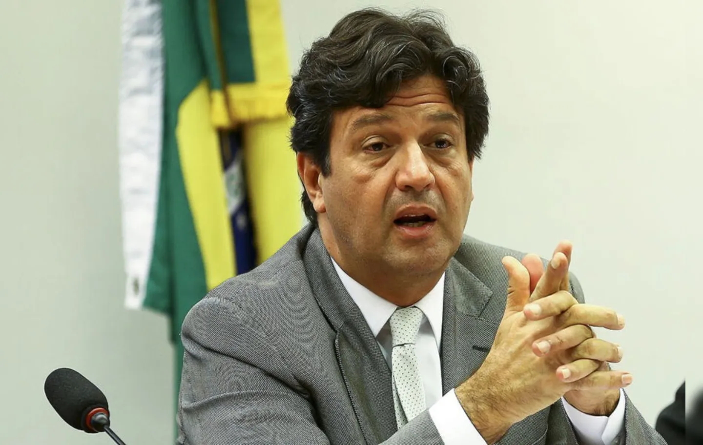 Luiz Henrique Mandetta afirma que focará atenções dele para a disputa ao Senado