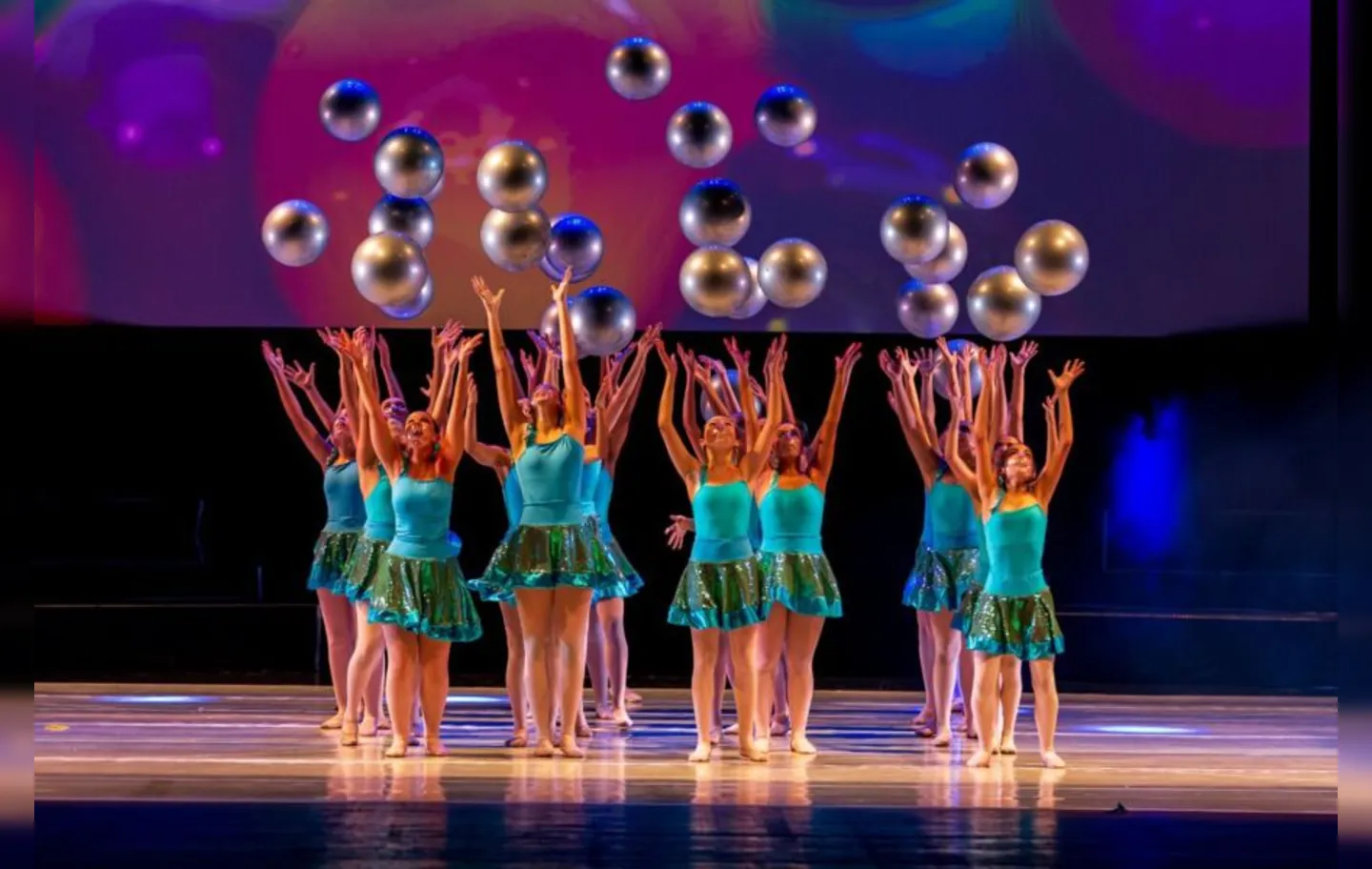A celebração antecipada faz parte das comemorações pelo Dia Mundial da Dança, festejado nesta sexta, 29