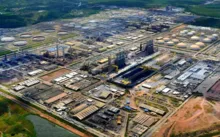 Imagem ilustrativa da imagem Solla propõe reestatizar refinarias, distribuidora e gasodutos