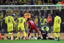 Imagem ilustrativa da imagem Liverpool vence Villarreal na ida das semis da Champions