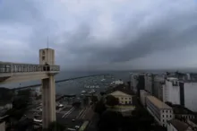Imagem ilustrativa da imagem Fim de semana em Salvador deverá ter chuva, diz Codesal