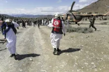Imagem ilustrativa da imagem Terremoto no leste do Afeganistão deixa quase mil mortos