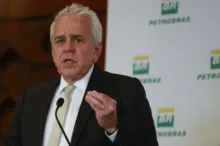 Imagem ilustrativa da imagem Ex-presidente da Petrobras diz que tinha mensagens contra Bolsonaro