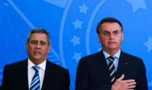 Imagem ilustrativa da imagem Bolsonaro confirma general Braga Netto como vice