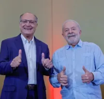 Imagem ilustrativa da imagem Diretório nacional do PT aprova Alckmin como vice de Lula