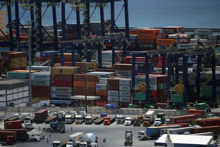 Fundamental política de governo buscando diversificar a economia