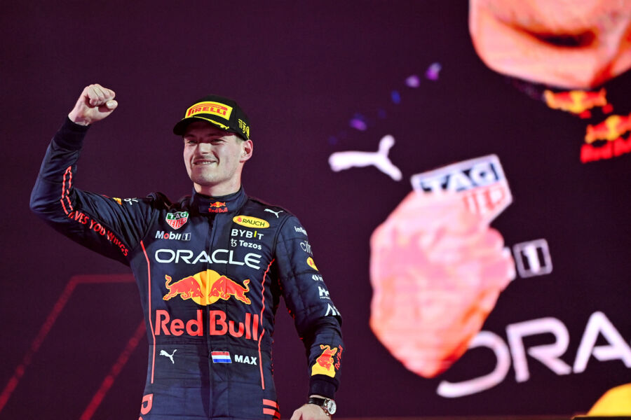 O holandês Max Verstappen venceu neste domingo o Grande Prêmio da Arábia Saudita