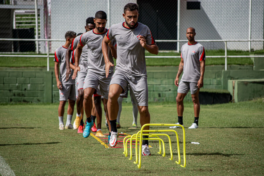 Elenco do Vitória teve uma semana forte de treinamentos na Toca do Leão