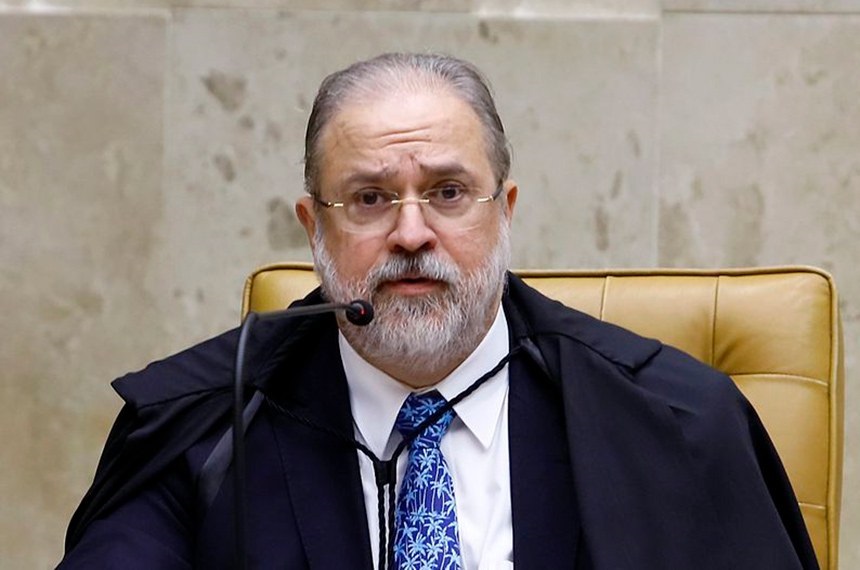 Augusto Aras também se defendeu das acusações que têm sido leniente com os atos praticados pelo presidente Jair Bolsonaro (PL) vistos como possíveis crimes