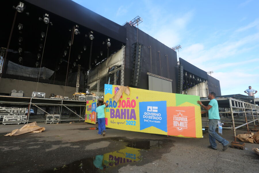 Quarta-feira foi de ajustes na megaestrutura montada para receber milhares de pessoas nos shows gratuitos